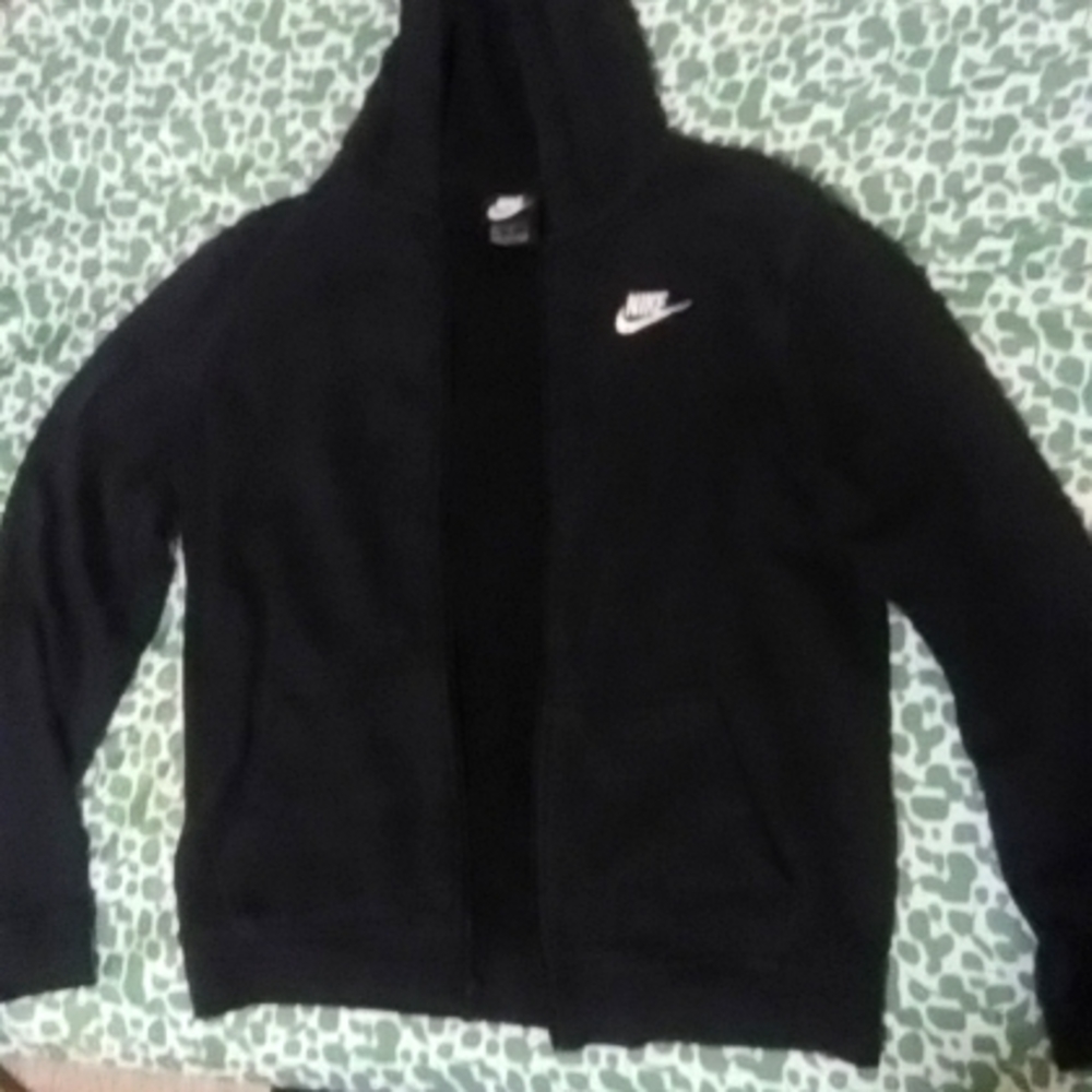 Nike Classic Blackout hoodie for women